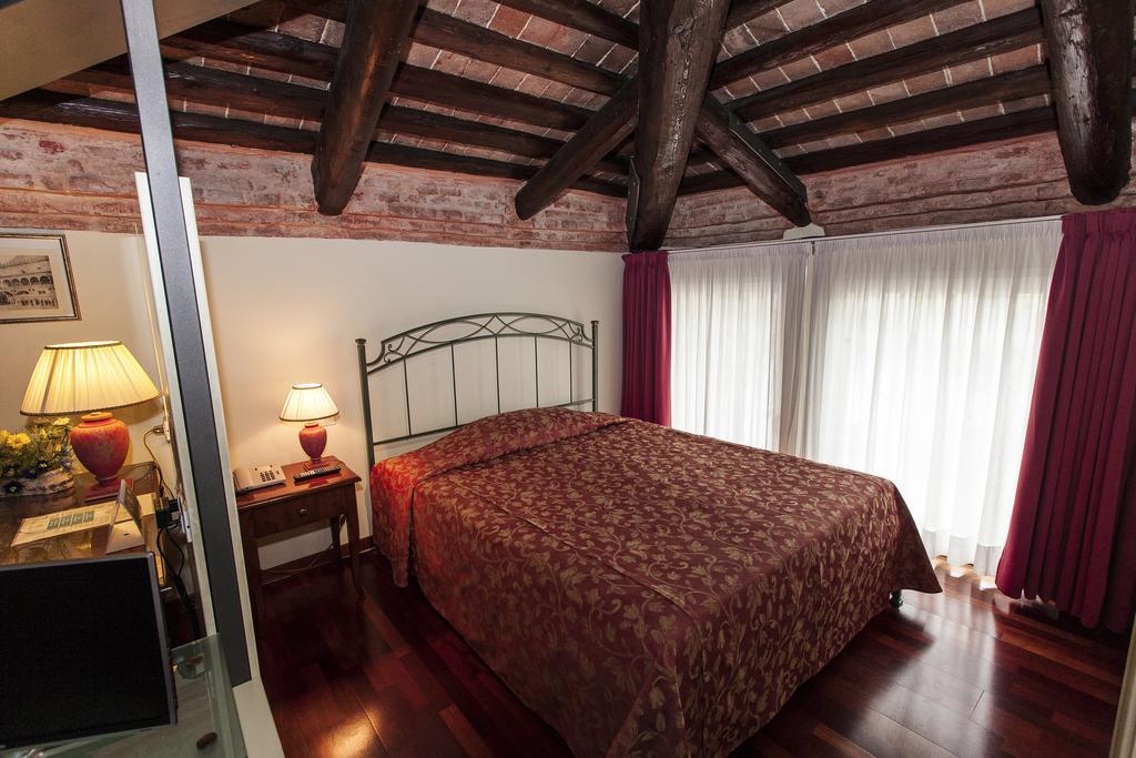 Residence Bertolini Padova Værelse billede